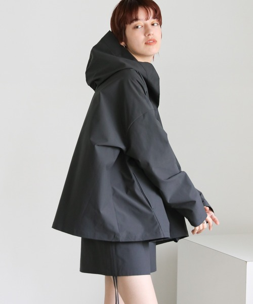 select MOCA（セレクトモカ）の「【UVカット / 水陸両用】ラッシュガードパーカー（パーカー・レディース・ベージュ/ブラック・FREE）」の14枚目の写真