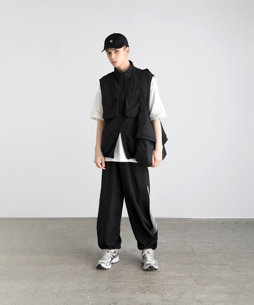 1度のみ着用BRIEFINGナイロン撥水ベストネイビーXLメンズポケッタブル 1度のみ着用BRIEFINGナイロン撥水ベストネイビーXLメンズ