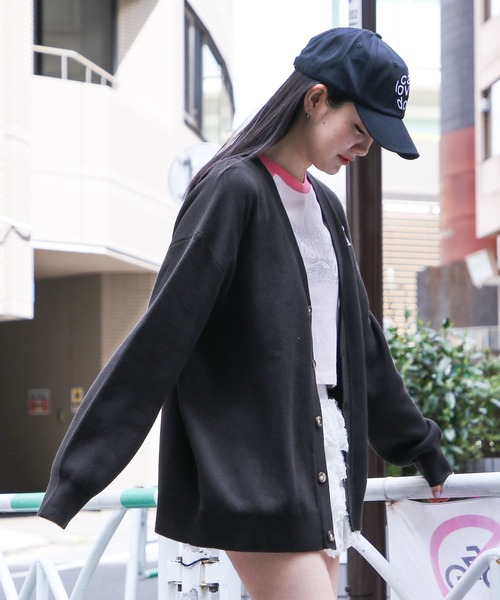 ALAND(エーランド)の「【UNISEX】ALAND/ALogoKNITカーデ(カーディガン/ボレロ・レディース・アイボリー/ブラック/ネイビー・MEDIUM/LARGE)」の6枚目の写真