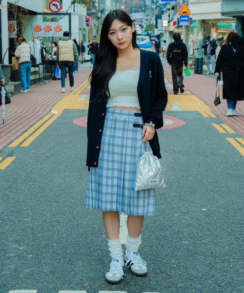 ALAND(エーランド)の「【UNISEX】ALAND/ALogoKNITカーデ(カーディガン/ボレロ・レディース・アイボリー/ブラック/ネイビー・MEDIUM/LARGE)」の8枚目の写真