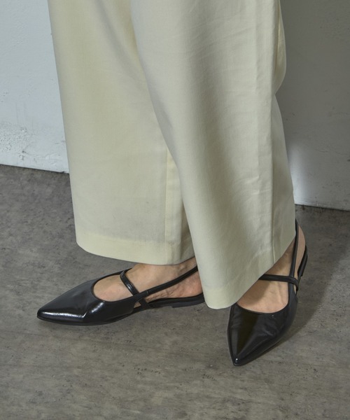 COLONY 2139(コロニートゥーワンスリーナイン)の「ポインテッドメリージェーン(サンダル・レディース・ブラック/シルバー・MEDIUM/LARGE)」の1枚目の写真