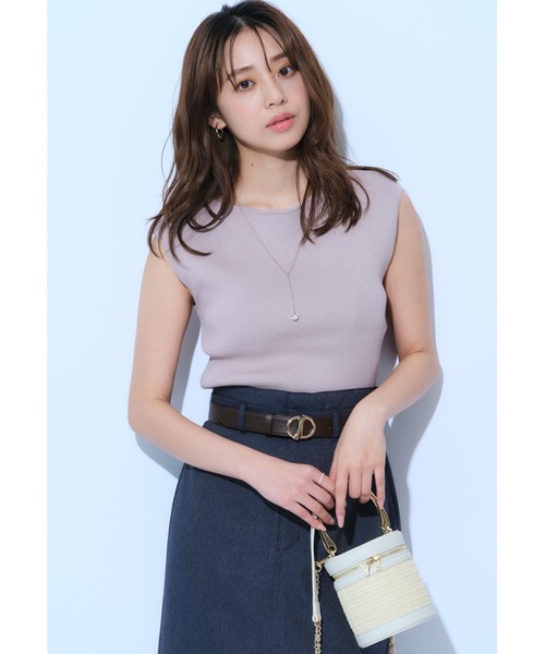 JUSGLITTY - 新品　ジャスグリッティー　JUSGLITTY ノースリリブニット ボトルネック 新品 ジャスグリッティー JUSGLITTY ノースリリブニット ボトル