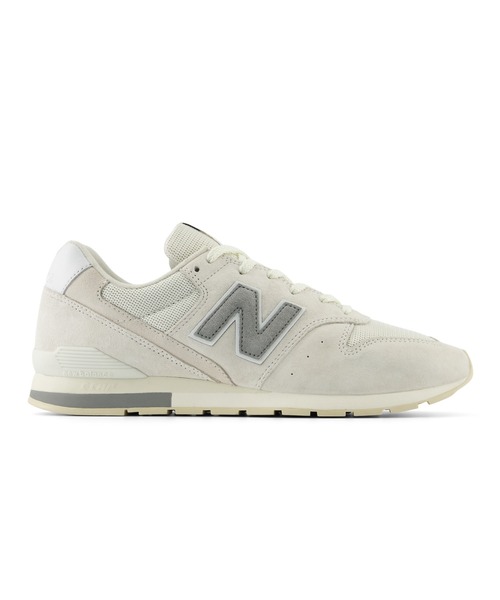 996
