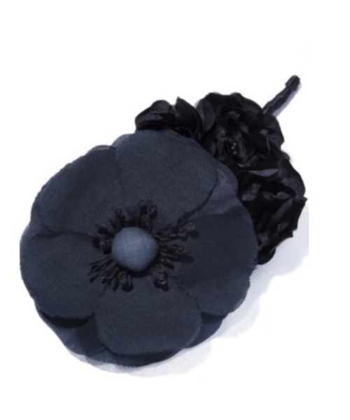 IRIS47（イリスフォーセブン）の「【IRIS47】　black peony corsage/ ブラックピオニー コサージュ（ブローチ/コサージュ・レディース・ブラック系・FREE）」の3枚目の写真