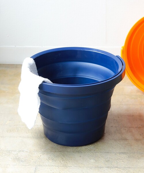 BEAMS JAPAN（ビームス　ジャパン）の「ISETO / 別注 折りたたみ バケツ（ランドリーグッズ・メンズ・ブルー/オレンジ・ONE SIZE）」の9枚目の写真