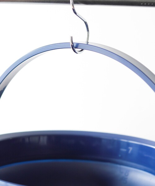 BEAMS JAPAN（ビームス　ジャパン）の「ISETO / 別注 折りたたみ バケツ（ランドリーグッズ・メンズ・ブルー/オレンジ・ONE SIZE）」の20枚目の写真