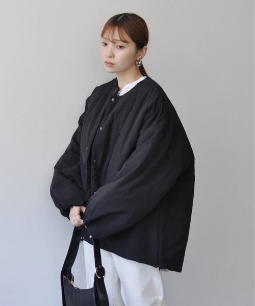 Meli rich（メリーリッチ）の「サイドジップ付きノーカラー中綿ジャケット（ノーカラージャケット・レディース・ブラック/アイボリー/ライトカーキ・MEDIUM）」の10枚目の写真