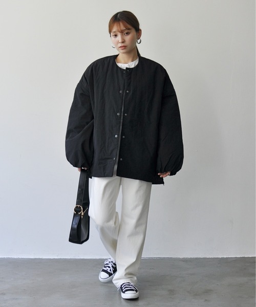 Meli rich（メリーリッチ）の「サイドジップ付きノーカラー中綿ジャケット（ノーカラージャケット・レディース・ブラック/アイボリー/ライトカーキ・MEDIUM）」の14枚目の写真