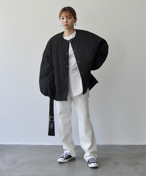 Meli rich（メリーリッチ）の「サイドジップ付きノーカラー中綿ジャケット（ノーカラージャケット・レディース・ブラック/アイボリー/ライトカーキ・MEDIUM）」の15枚目の写真