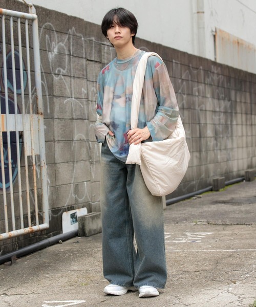 SENSE OF PLACE by URBAN RESEARCH（センスオブプレイスバイアーバンリサーチ）の「マーブルシアールーズロングTシャツ（Tシャツ/カットソー・メンズ・ブラウン/ブルー/ブラック・LARGE/MEDIUM）」の20枚目の写真