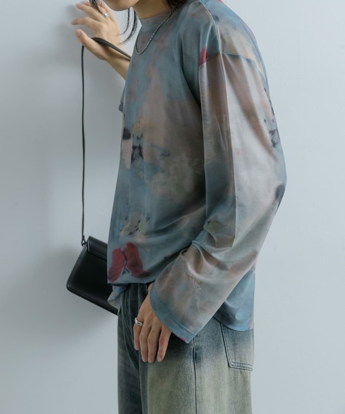 SENSE OF PLACE by URBAN RESEARCH（センスオブプレイスバイアーバンリサーチ）の「マーブルシアールーズロングTシャツ（Tシャツ/カットソー・メンズ・ブラウン/ブルー/ブラック・LARGE/MEDIUM）」の22枚目の写真