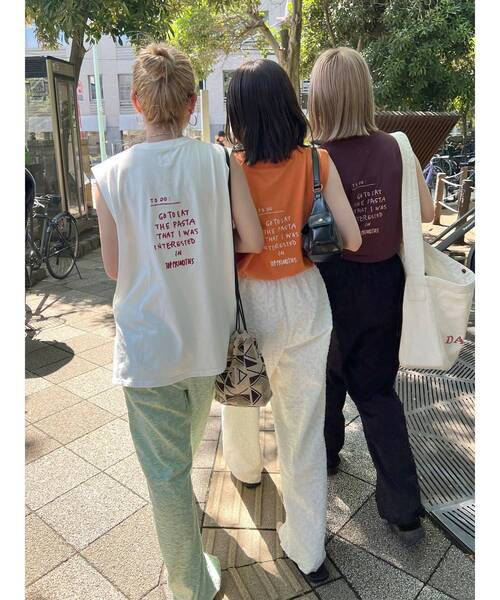 Ungrid（アングリッド）の「カラーエンブロイダリータンクトップ（Tシャツ/カットソー・レディース・ブラウン/オレンジ/パープル/オフホワイト・FREE）」の6枚目の写真