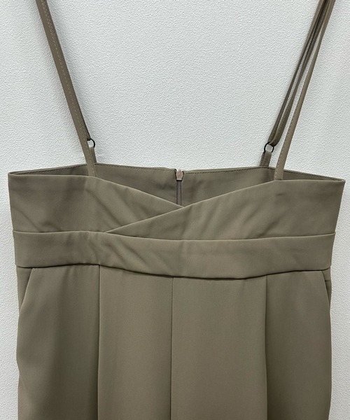 Futier land（フューティアランド）の「【新色追加】ハイウエストキャミサロペット美脚スラックス（サロペット/オーバーオール・レディース・モカ/ブラック/グレー/ブラウン/オフホワイト・LARGE/MEDIUM/SMALL/X-LARGE）」の6枚目の写真