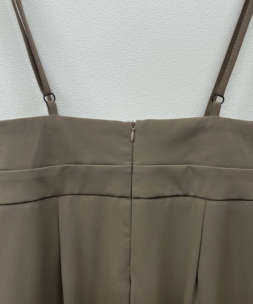 Futier land（フューティアランド）の「【新色追加】ハイウエストキャミサロペット美脚スラックス（サロペット/オーバーオール・レディース・モカ/ブラック/グレー/ブラウン/オフホワイト・LARGE/MEDIUM/SMALL/X-LARGE）」の8枚目の写真