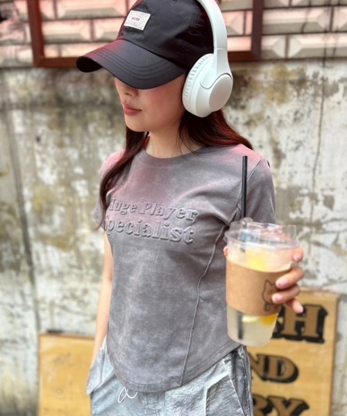 ipugo(イプゴ)の「ipugo/イプゴ エンボスロゴ トップス 秋物 秋服 2026年秋冬(Tシャツ/カットソー・レディース・チャコール/アイボリー・FREE)」の20枚目の写真