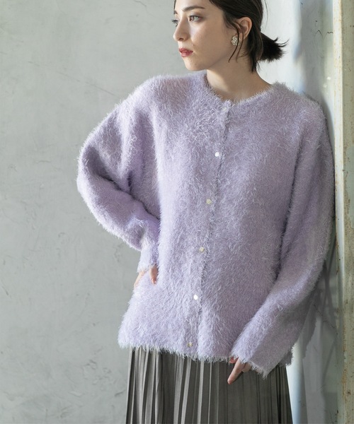 OPAQUE.CLIP（オペークドットクリップ）の「《BAILA掲載》シャギーニットミドルカーディガン【洗濯機洗い可】（カーディガン/ボレロ・レディース・ブラック/オフホワイト/チャコールグレー/グリーン/パープル系1・38/40）」の5枚目の写真