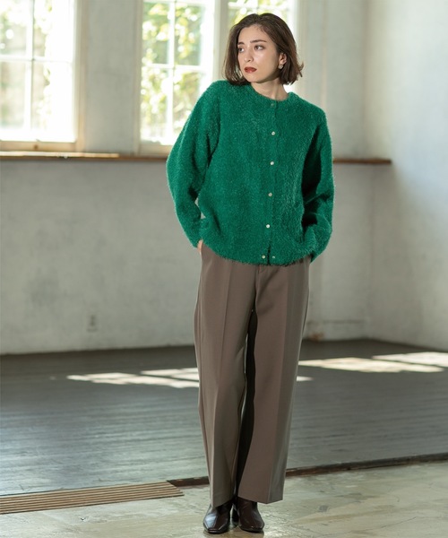 OPAQUE.CLIP（オペークドットクリップ）の「《BAILA掲載》シャギーニットミドルカーディガン【洗濯機洗い可】（カーディガン/ボレロ・レディース・ブラック/オフホワイト/チャコールグレー/グリーン/パープル系1・38/40）」の7枚目の写真