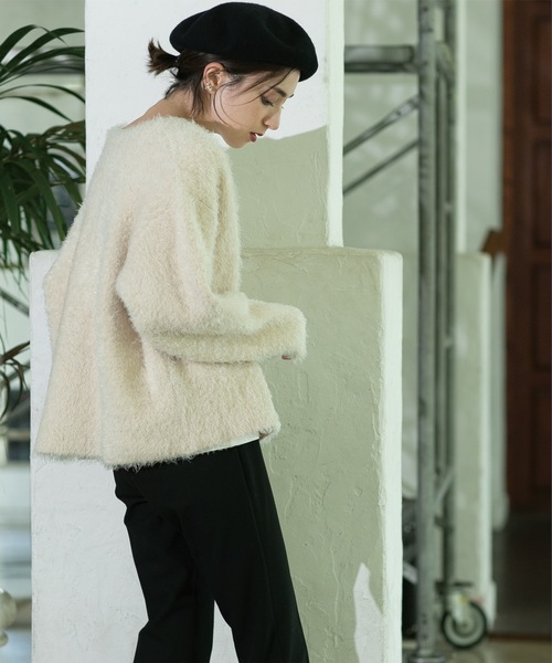 OPAQUE.CLIP（オペークドットクリップ）の「《BAILA掲載》シャギーニットミドルカーディガン【洗濯機洗い可】（カーディガン/ボレロ・レディース・ブラック/オフホワイト/チャコールグレー/グリーン/パープル系1・38/40）」の13枚目の写真