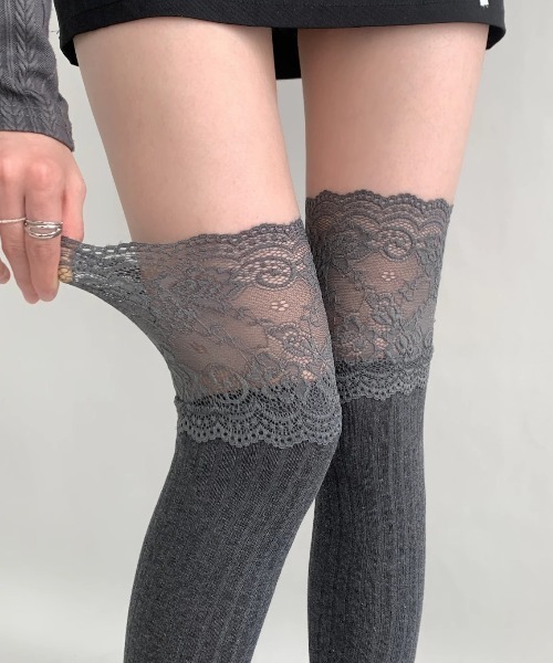 Vipoa(ヴィポア)の「lace knee high socks(ソックス/靴下・レディース・ホワイト/ライトグレー/グレー/ブラック・FREE)」の4枚目の写真