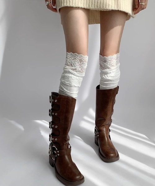 Vipoa(ヴィポア)の「lace knee high socks(ソックス/靴下・レディース・ホワイト/ライトグレー/グレー/ブラック・FREE)」の7枚目の写真
