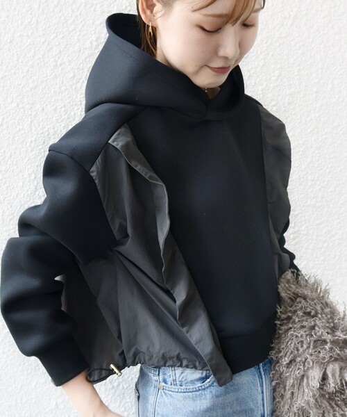 SHIPS(シップス)の「【WEB限定】〈手洗い可能〉ダンボール タフタ コンビ フーディ(パーカー・レディース・ブラック/ブラウン系/オフホワイト・ONE SIZE)」の16枚目の写真