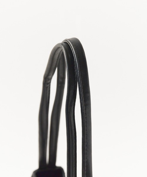 ROOPTOKYO（ループトウキョウ）の「フェイクスエード ミニショルダーバッグ ワンハンドルバッグ（ショルダーバッグ・レディース・ブラウン/ブラック・FREE）」の9枚目の写真