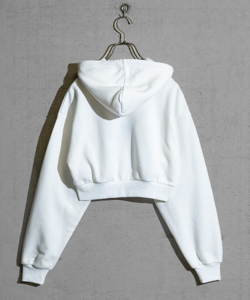 セール】【t】〔神保町にゃんこ堂〕ネコプリント ショート丈フーディ