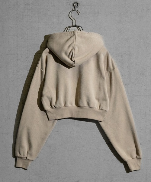 セール】【t】〔神保町にゃんこ堂〕ネコプリント ショート丈フーディ