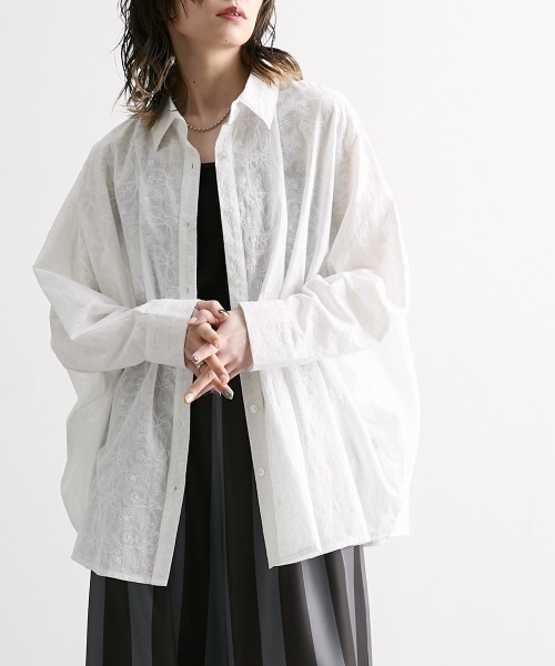 Soiunique（スワユニーク）の「ペイズリー柄刺繍デザインオーバーサイズシャツ ［Soiunique］（シャツ/ブラウス・レディース・オフホワイト/ブラック・FREE）」の12枚目の写真