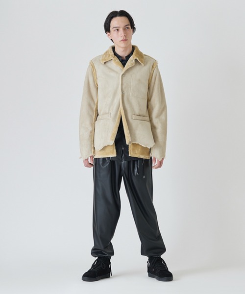 DIET BUTCHER（ダイエットブッチャー）の「DIET BUTCHER/ダイエットブッチャーEcopel sheepskin blouson ムートンブルゾン（ムートンコート・メンズ・ライトベージュ/ブラック・3/2）」の6枚目の写真
