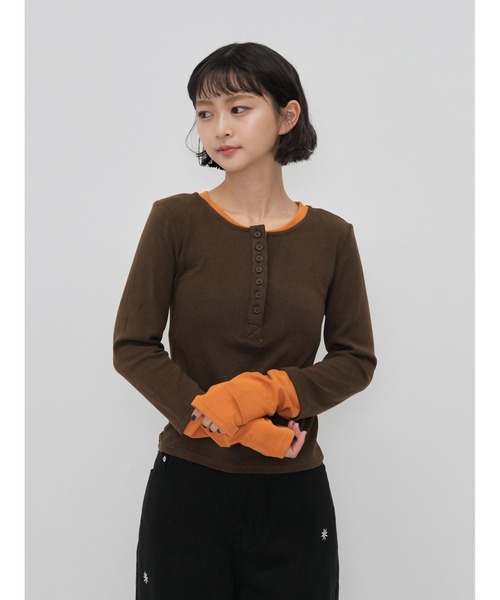 Enewd nina(エニュードニーナ)の「【ZOZO限定】ハーフボタン バイカラー トップス 長袖 カットソー【 秋冬新作 】(Tシャツ/カットソー・レディース・ブルー・FREE)」の17枚目の写真