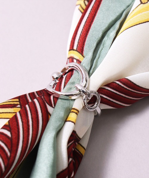 BAYBLO（ベイブロ）の「(BL)スカーフリング（バンダナ/スカーフ・レディース・ゴールド系5/ゴールド系4/シルバー系2/シルバー系1/ゴールド系2/ゴールド系1/シルバー系7/シルバー系6/シルバー系5/シルバー系4/ゴールド系7/ゴールド系6/シルバー系3/ゴールド系3・ONE SIZE）」の4枚目の写真