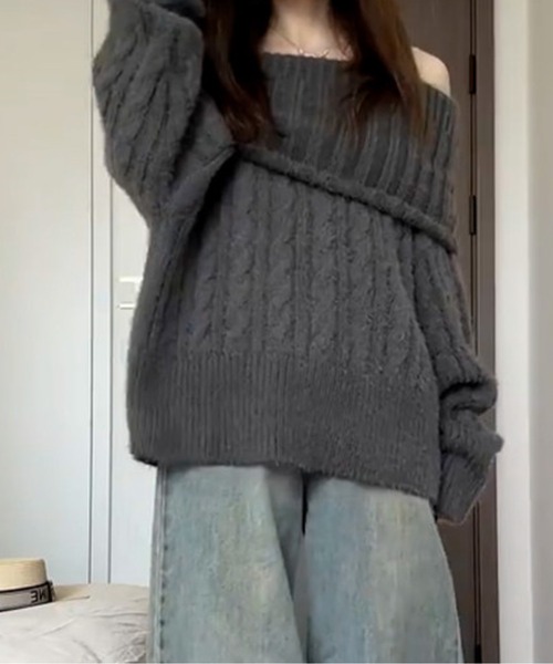 オフショルケーブル編みニット（ニット/セーター）｜AMAJI（アマジ）