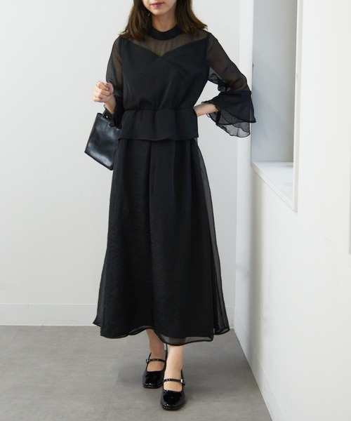 MAISON BREEZE（メゾンブリーズ）の「【MAISON BREEZE】デコルテシアーペプラムフリルワンピース 結婚式 二次会 成人式 謝恩会 パーティー フォーマル オケージョン セレモニー trc（ワンピース・レディース・ブラック/グレイッシュベージュ/チャコールグレー・FREE）」の5枚目の写真