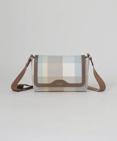 BLUE LABEL CRESTBRIDGE(ブルーレーベルクレストブリッジ)の「クレストブリッジチェックキャンバスかぶせショルダー(ショルダーバッグ・レディース・レッド/ベージュ系その他/グリーン系その他・FREE)」の8枚目の写真