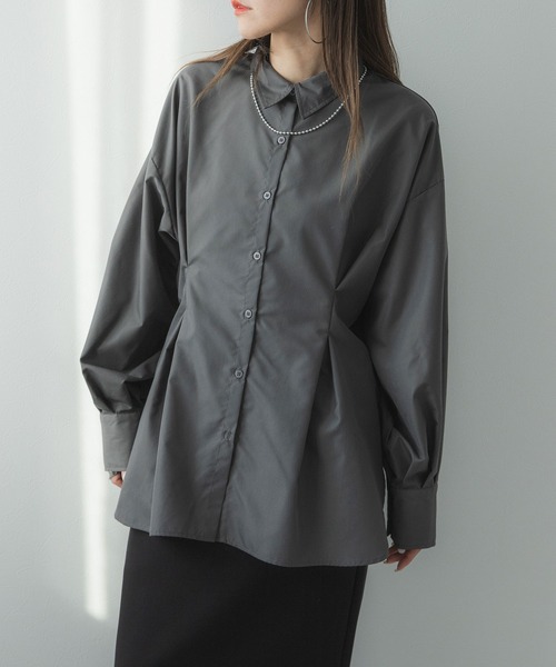 bohmal（ボマール）の「ウエストタックシャツ（シャツ/ブラウス・レディース・チャコールグレー/オフホワイト/ピンク/ブルー・FREE）」の3枚目の写真