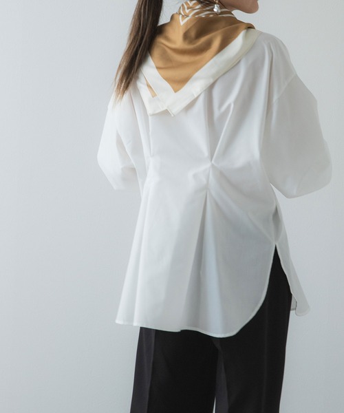 bohmal（ボマール）の「ウエストタックシャツ（シャツ/ブラウス・レディース・チャコールグレー/オフホワイト/ピンク/ブルー・FREE）」の7枚目の写真