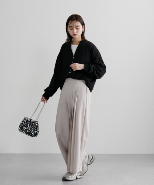nissen（ニッセン）の「サイドプリーツワイドパンツ（その他パンツ・レディース・グレイッシュベージュ/ブラック・M/L）」の6枚目の写真