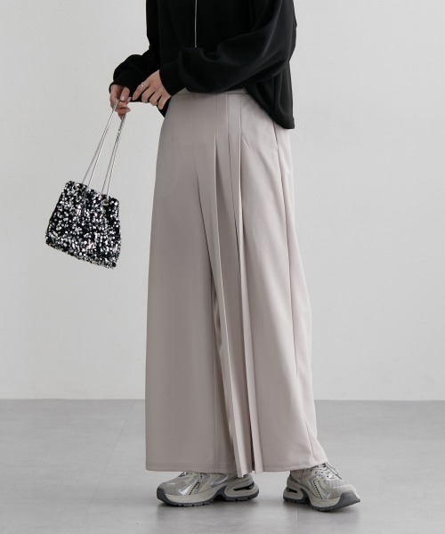 nissen（ニッセン）の「サイドプリーツワイドパンツ（その他パンツ・レディース・グレイッシュベージュ/ブラック・M/L）」の17枚目の写真