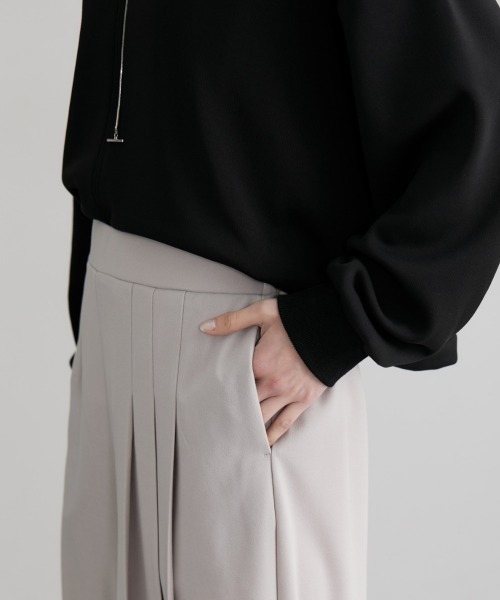 nissen（ニッセン）の「サイドプリーツワイドパンツ（その他パンツ・レディース・グレイッシュベージュ/ブラック・M/L）」の22枚目の写真