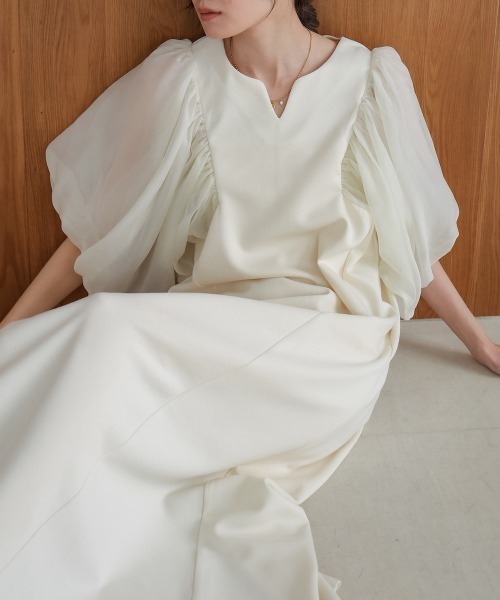 Bab(バブ)の「【S・Mサイズ展開】袖ボリュームポンチワンピース(ワンピース・レディース・アイボリー/ブラック・S/M)」の4枚目の写真