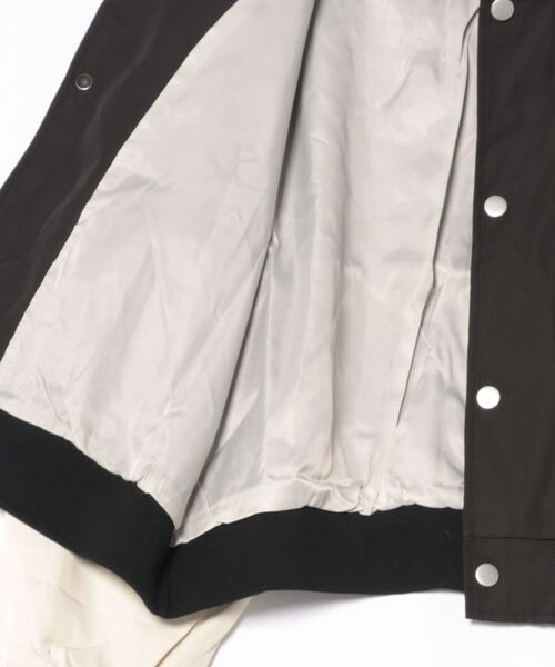 aimoha（アイモハ）の「レタリング刺繍ブルゾン（ブルゾン・レディース・ブラック/オフホワイト・FREE）」の4枚目の写真