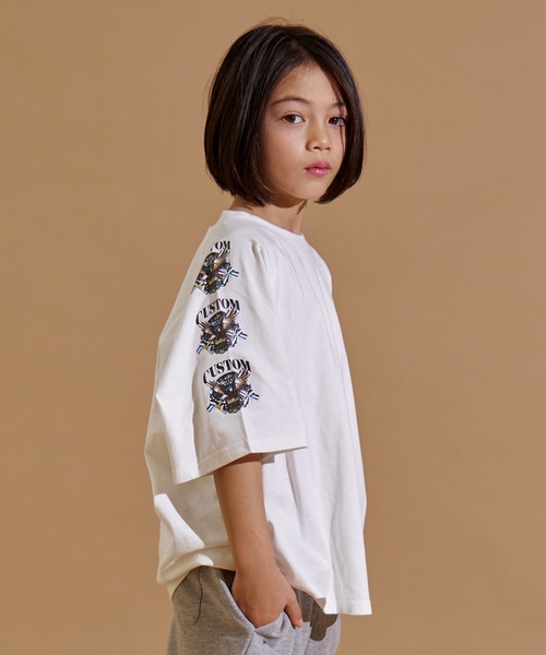 PAIRMANON STREET(ペアマノンストリート)の「【PAIRMANON STREET】ラグラン 袖 プリント 半袖 Tシャツ(Tシャツ/カットソー・キッズ・ブラック系その他2/ブラック/ブラック系その他3/ブラック系その他/ブルー/ホワイト系その他2/ベージュ/ホワイト/ホワイト系その他3/ホワイト系その他/グリーン/パープル系その他/ブラック系その他4・140/110/90/160/150/120/130/100)」の1枚目の写真