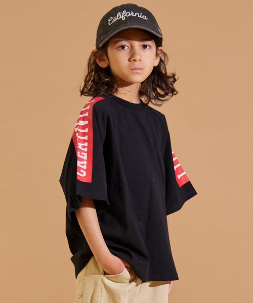 PAIRMANON STREET(ペアマノンストリート)の「【PAIRMANON STREET】ラグラン 袖 プリント 半袖 Tシャツ(Tシャツ/カットソー・キッズ・ブラック系その他2/ブラック/ブラック系その他3/ブラック系その他/ブルー/ホワイト系その他2/ベージュ/ホワイト/ホワイト系その他3/ホワイト系その他/グリーン/パープル系その他/ブラック系その他4・140/110/90/160/150/120/130/100)」の7枚目の写真