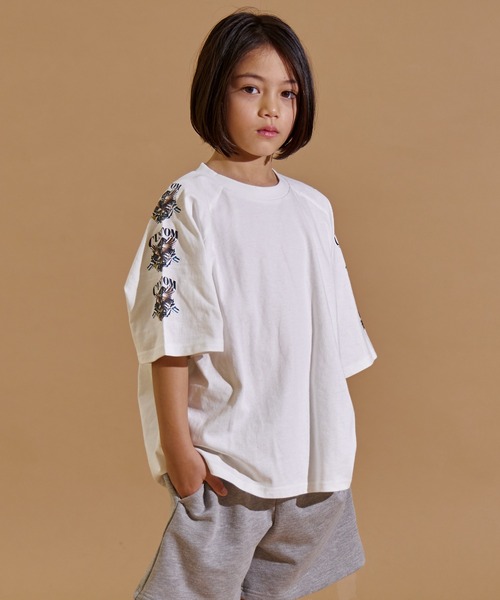 PAIRMANON STREET(ペアマノンストリート)の「【PAIRMANON STREET】ラグラン 袖 プリント 半袖 Tシャツ(Tシャツ/カットソー・キッズ・ブラック系その他2/ブラック/ブラック系その他3/ブラック系その他/ブルー/ホワイト系その他2/ベージュ/ホワイト/ホワイト系その他3/ホワイト系その他/グリーン/パープル系その他/ブラック系その他4・140/110/90/160/150/120/130/100)」の14枚目の写真
