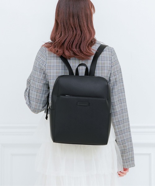 MERCURYDUO(マーキュリーデュオ)の「【MERCURYDUO/マーキュリーデュオ 】 ベルトネーム リュック(バックパック/リュック・レディース・ブラック/ネイビー/グレイッシュベージュ・FREE)」の2枚目の写真