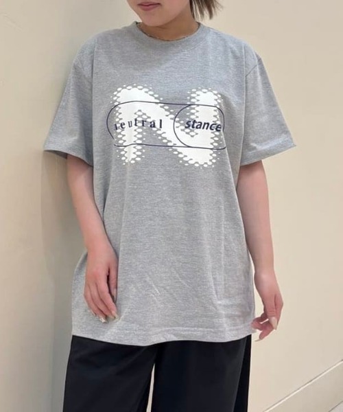 BEAMS T(ビームスティー)の「BEAMS / neutral stance T-SHIRT(Tシャツ/カットソー・メンズ・グレー/ブラック・S/M/L/XL)」の14枚目の写真