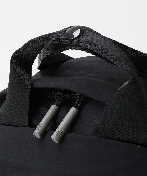 THE NORTH FACE（ザノースフェイス）の「＜THE NORTH FACE＞ネバーストップ ミニ バックパック（7L）（バックパック/リュック・レディース・ブラック・FREE）」の8枚目の写真