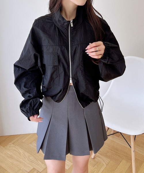 INGNI(イング)の「シアースタンドブルゾン(ブルゾン・レディース・アイボリー/ブラック/ブルー系・M)」の13枚目の写真