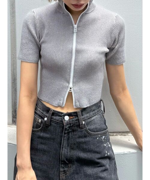 EMODA(エモダ)の「プレーティングハーフリブジップニット(ニット/セーター・レディース・グレー/ブラック/グリーン・FREE)」の5枚目の写真